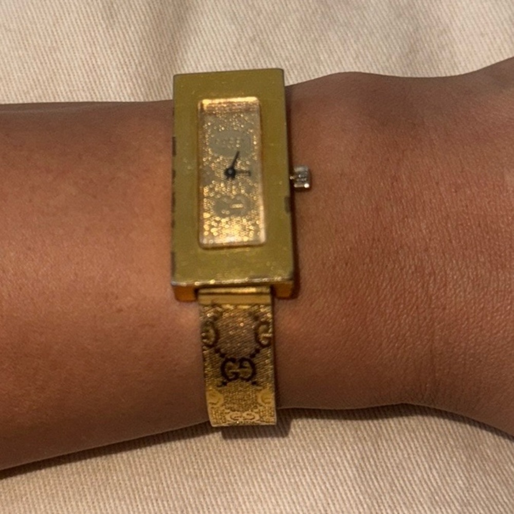 Gucci watch
